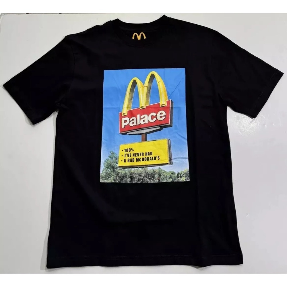 Palace x McDonald's Sign Skateboard T-shirt Size XL *NEW*